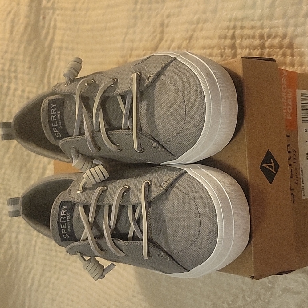 Sperry Topsider Size 7